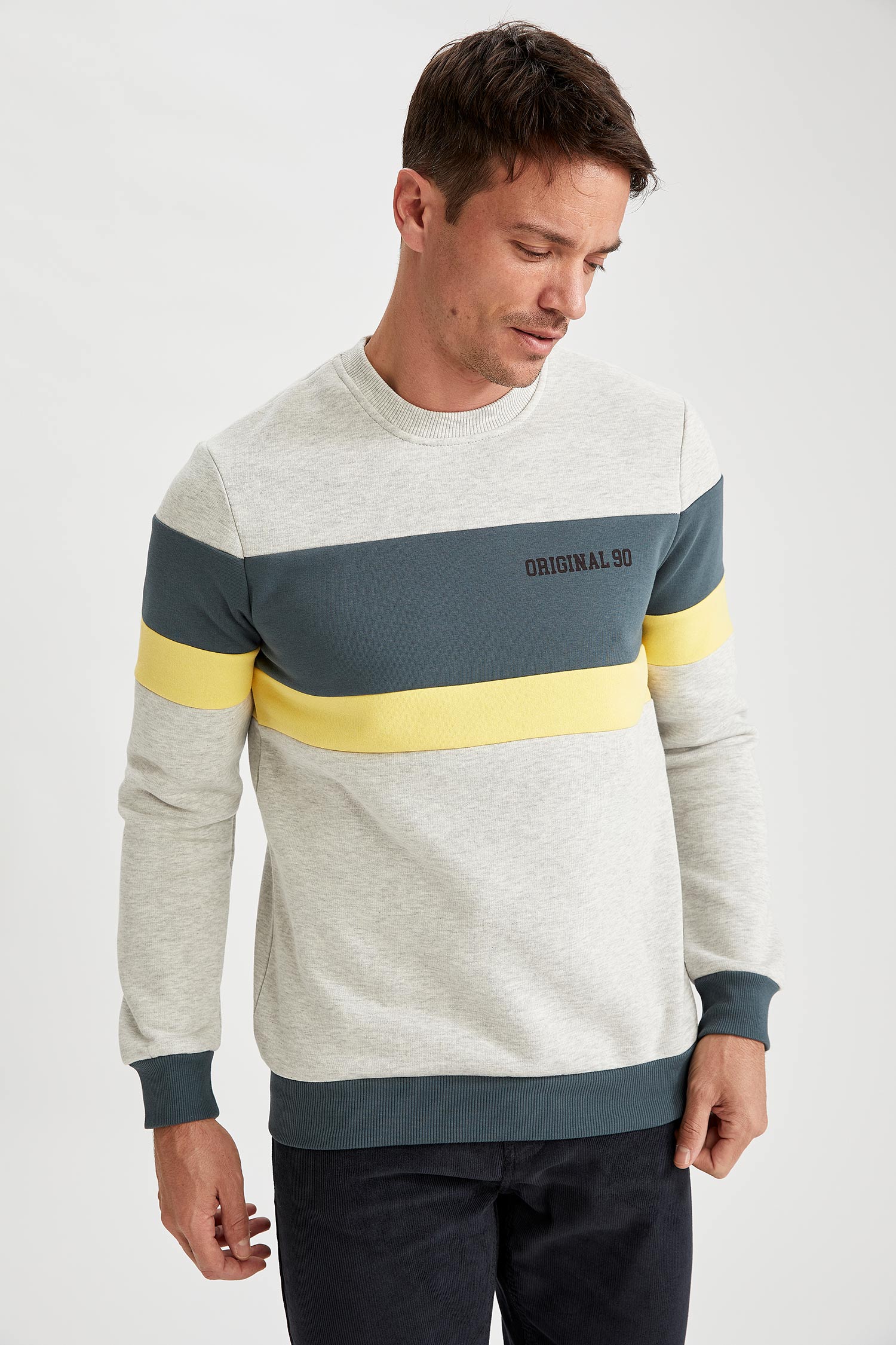 defacto sweat shirt